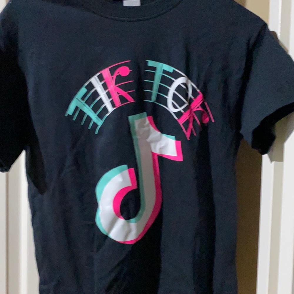 TIk Tok black T shirt